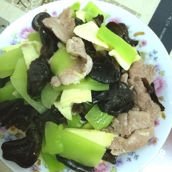 冬筍木耳炒肉片