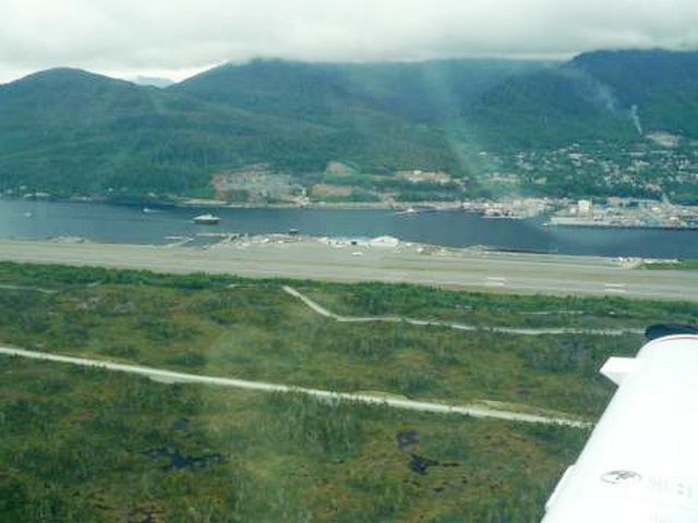 克奇坎國際機場