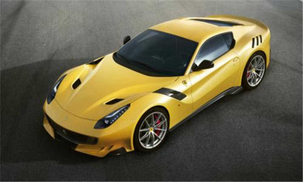 法拉利 F12 TDF