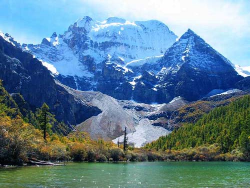 三怙主雪山