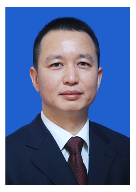 李輝(南京工業大學講師)