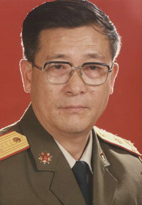 原黑龍江省軍區司令員李衡