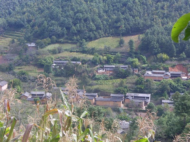 紅岩腳村(雲南施甸縣姚關鎮下轄村)