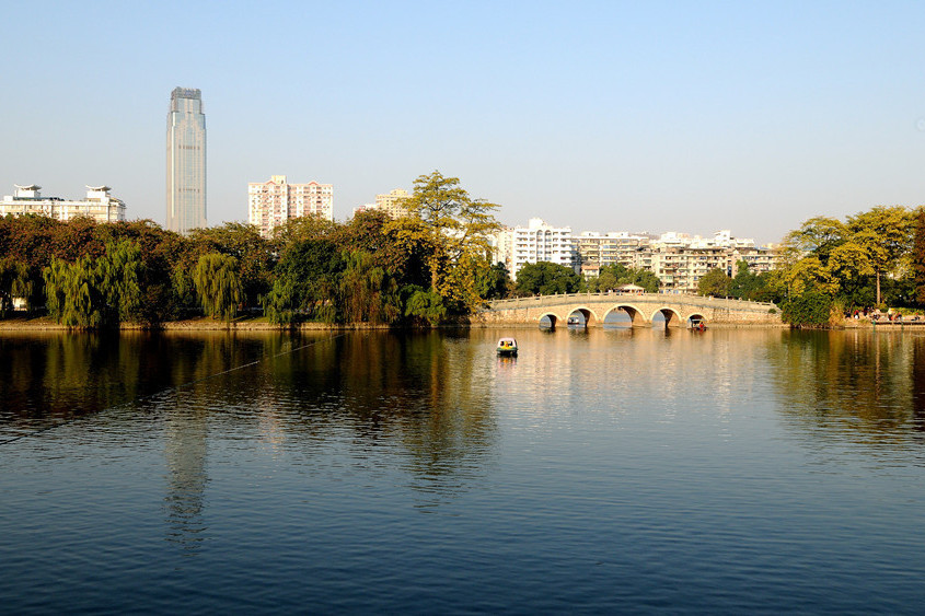 東湖生態體育公園