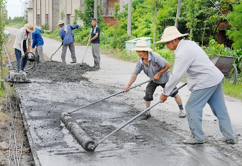 村莊道路拓拓寬