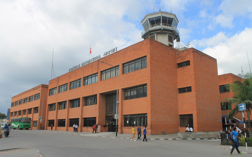 特里布萬國際機場