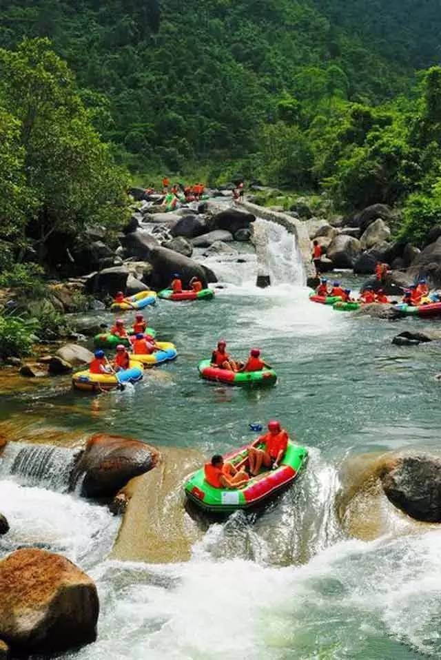 野人谷漂流(湖北房縣旅遊景區)