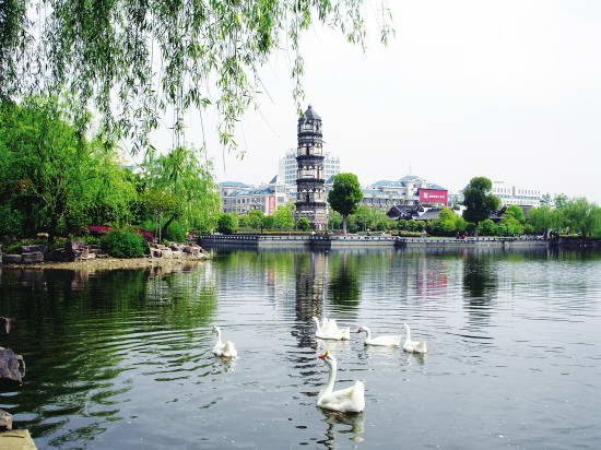 繡湖公園