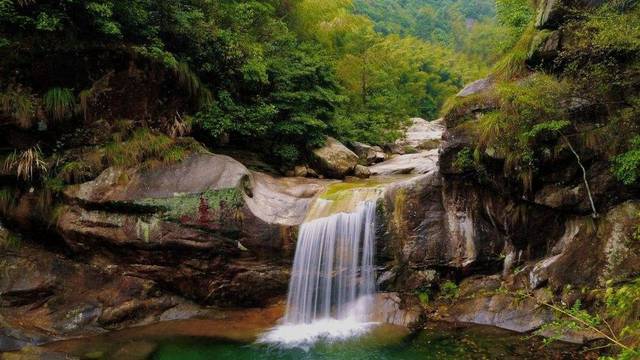 黃山九龍池