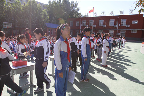 北京市東城區天壇南里國小