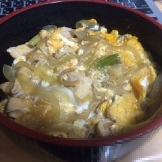 雞肉親子飯