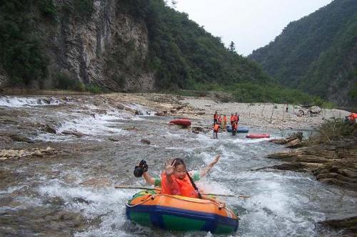 龍王峽漂流