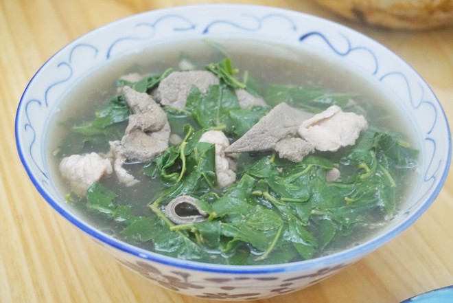 枸杞菜豬肝瘦肉湯