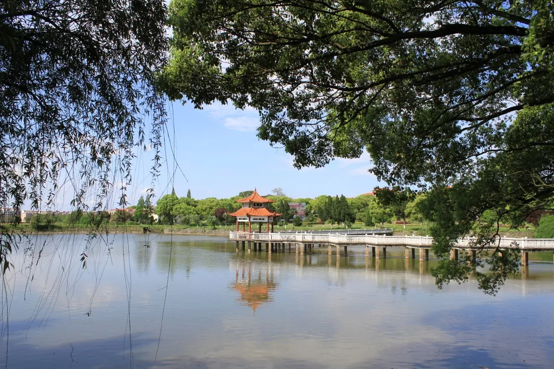 中國人民解放軍陸軍步兵學院(陸軍步兵學院)