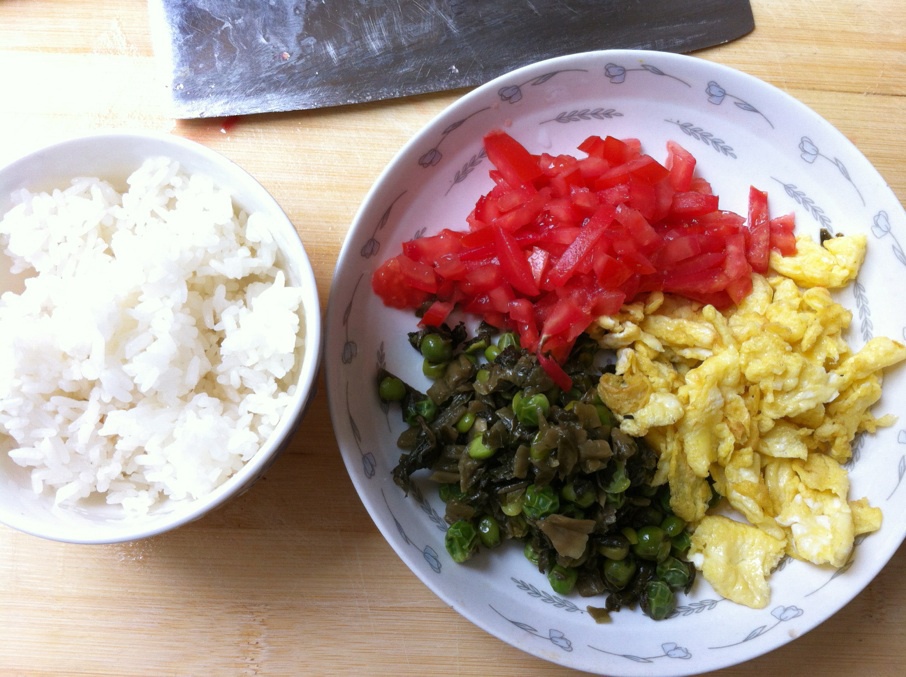 青豆番茄蛋炒飯