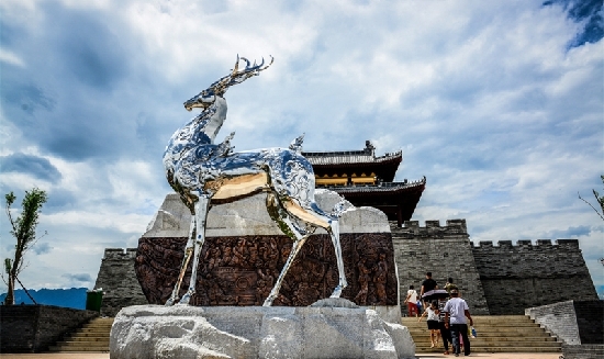 白鹿村(四川成都彭州市白鹿鎮白鹿村)