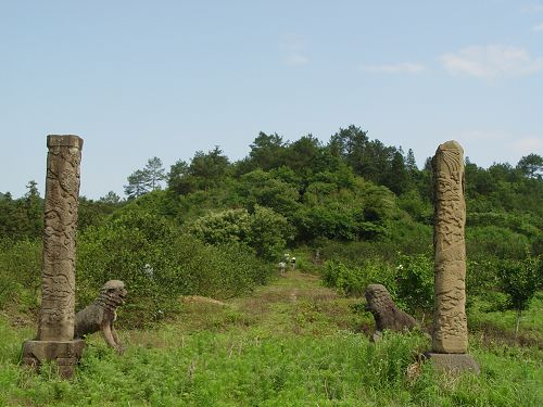 明益藩王墓地