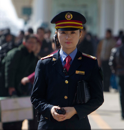 李亞琴(動車列車長)