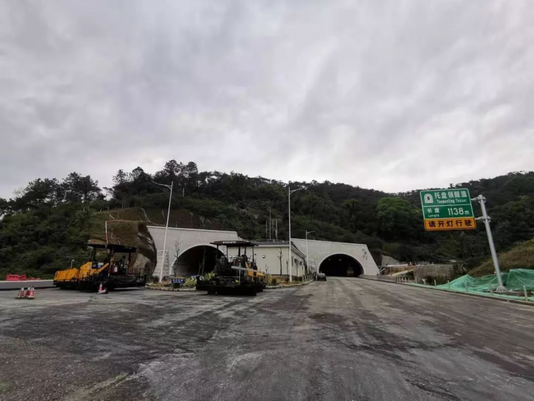 高明—恩平高速公路