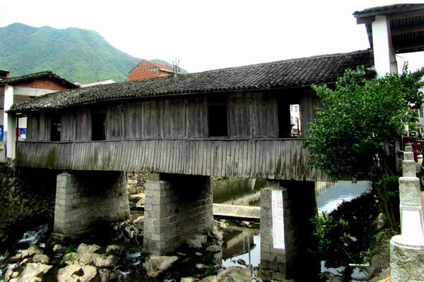 方山村(雲南省永仁縣永定鎮方山村)