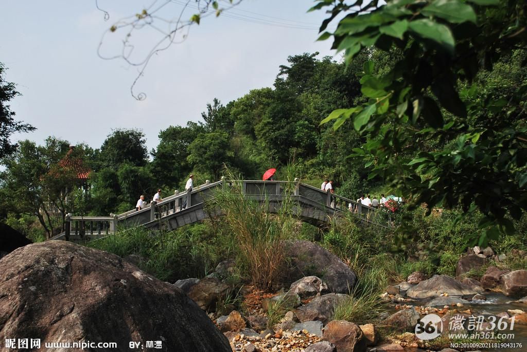 洪恩岩風景區