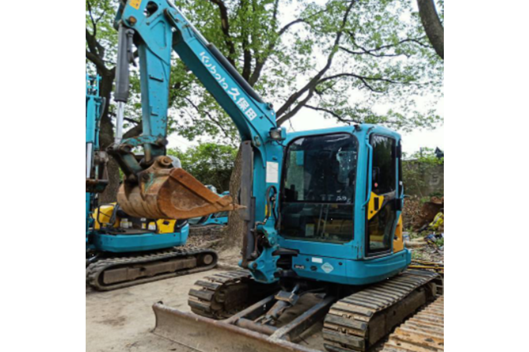 久保田KX135挖掘機