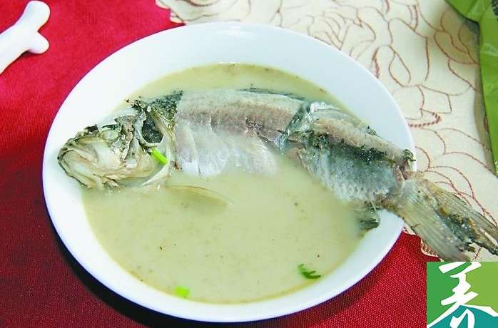 孤島鮮魚湯