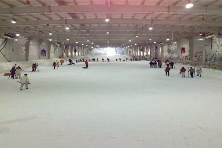 達永山四季滑雪館