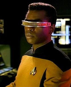 萊瓦爾·伯頓飾演Geordi La Forge