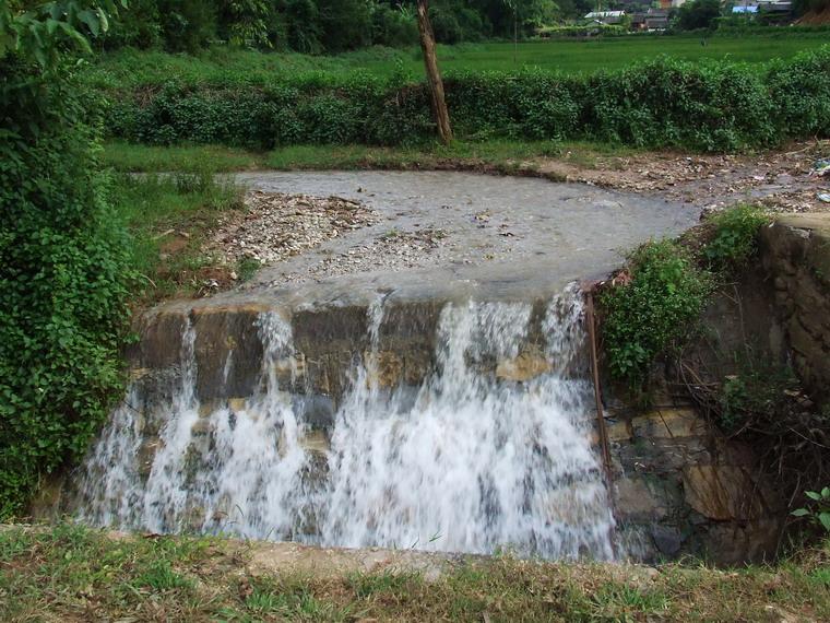 三角岩村