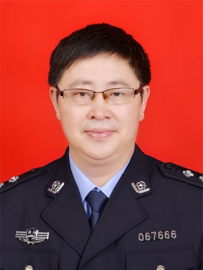 吳浩(湖南省邵陽市綏寧縣交通警察大隊黨組書記、大隊長（四級高級警長）)