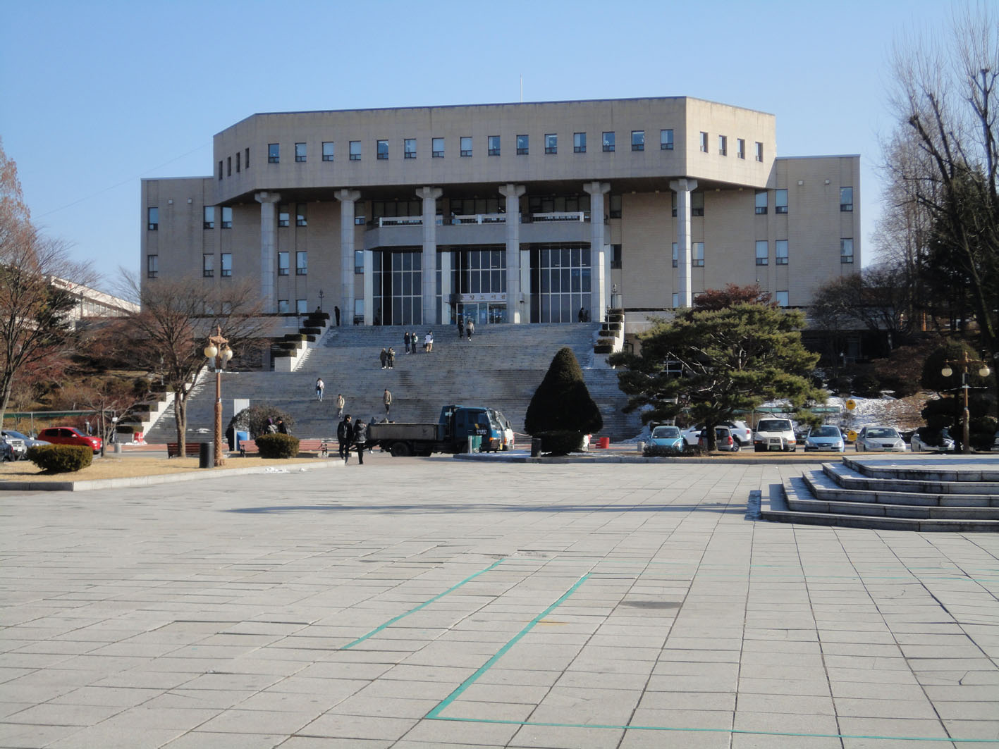 中央圖書館