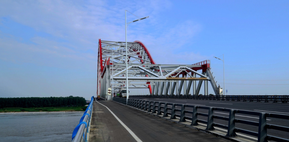 長淮衛淮河大橋為鋼桁拱橋