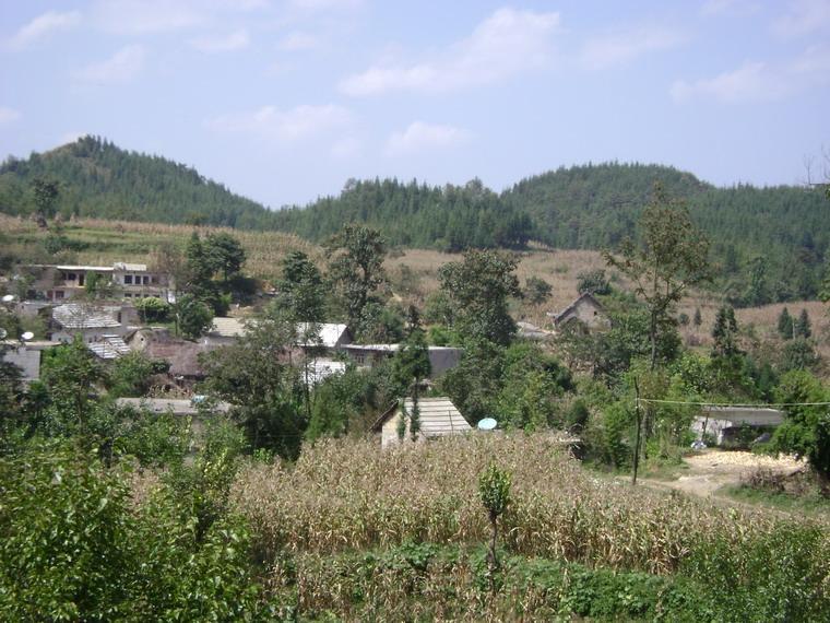 包包自然村(雲南昆明市銅都鎮下轄村)