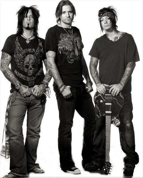 Sixx:A.M.