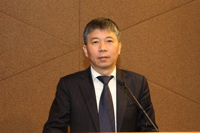 胡建立(寧波天龍電子股份有限公司董事長，浙江安泰控股集團有限公司執行董事)