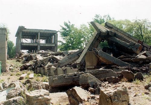 河北理工學院原圖書館樓地震遺蹟