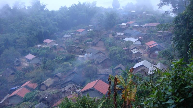 南抗河哈尼村