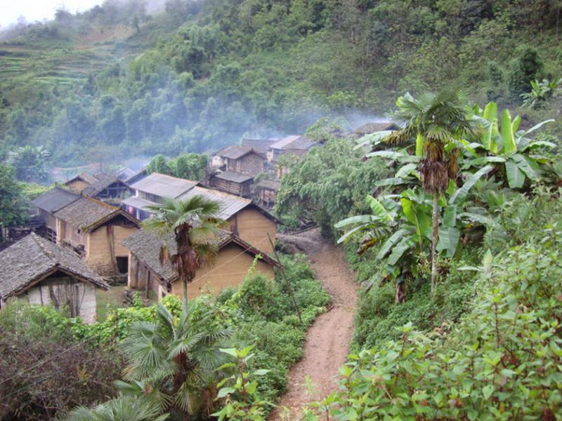 黑岩自然村(幸福鎮幫別村委會下轄自然村)