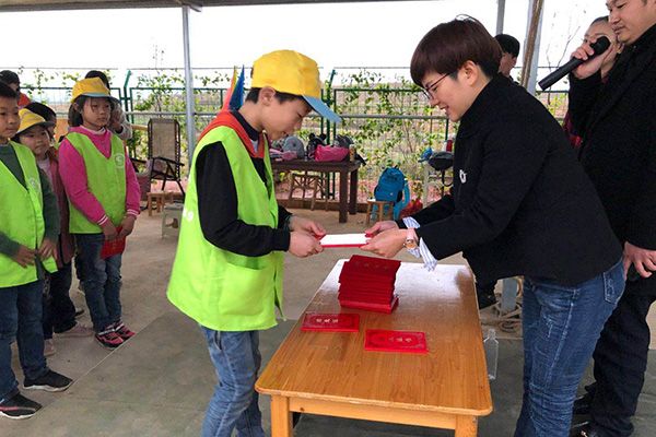 唐金華(永州市冷水灘區頤和社會助老中心主任)