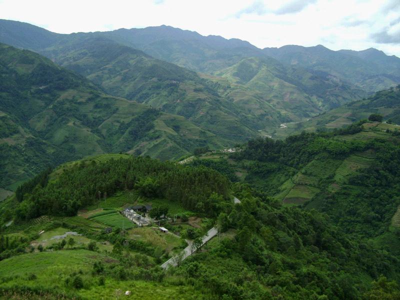 牛倮底馬村