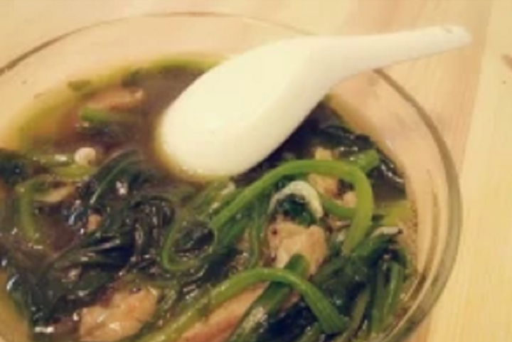 菠菜肉湯