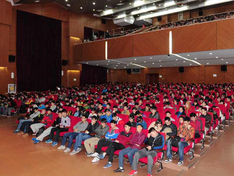 俞亞東在中國農業大學談香港“占中”