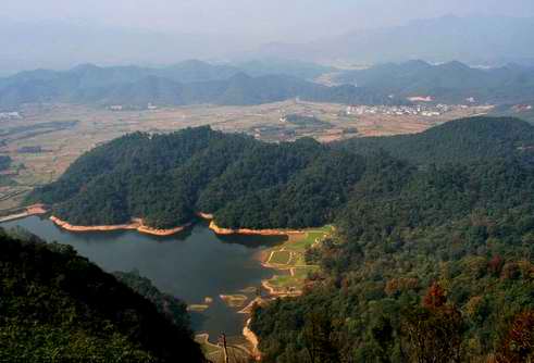 鳳游山