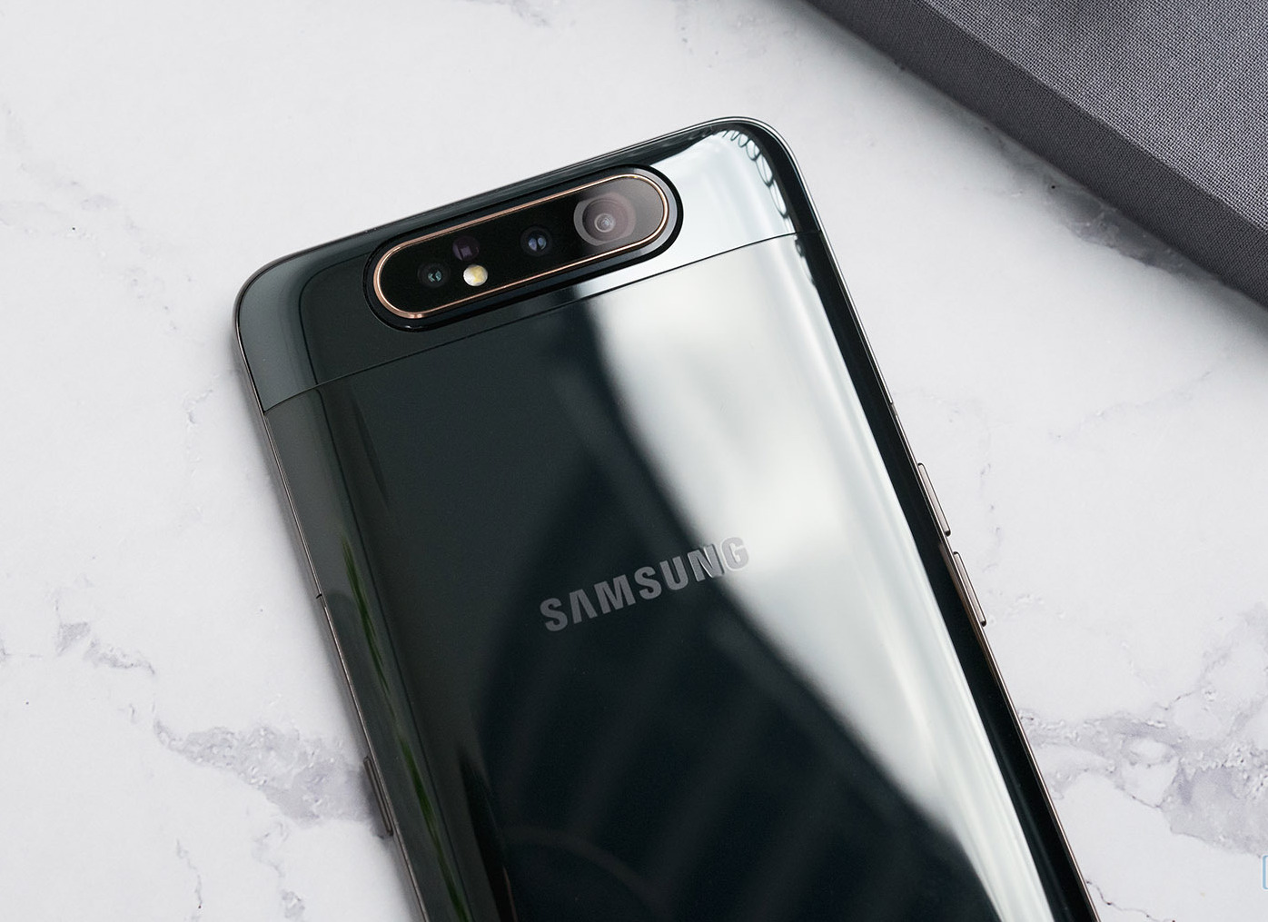 Samsung Galaxy A80