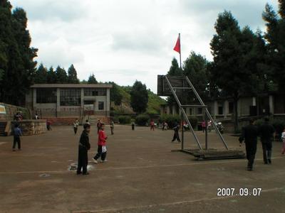 大箐村(雲南省昆明市嵩明縣牛欄江鎮下轄村)