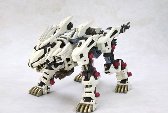 零式長牙獅(《ZOIDS》系列中的Zoid)