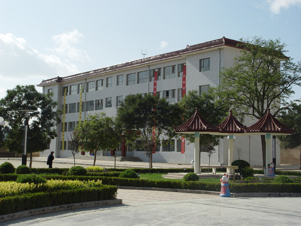 明德教學樓（建於2002年）