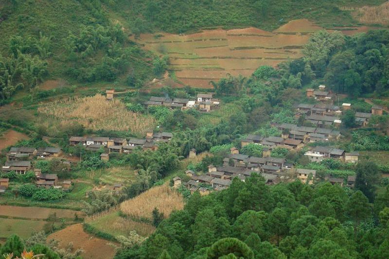 東風隊村