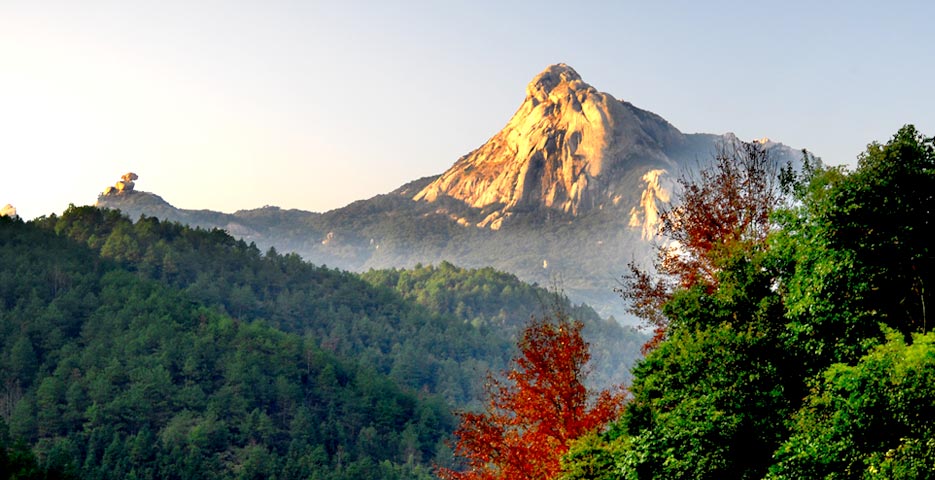 雲髻山美景